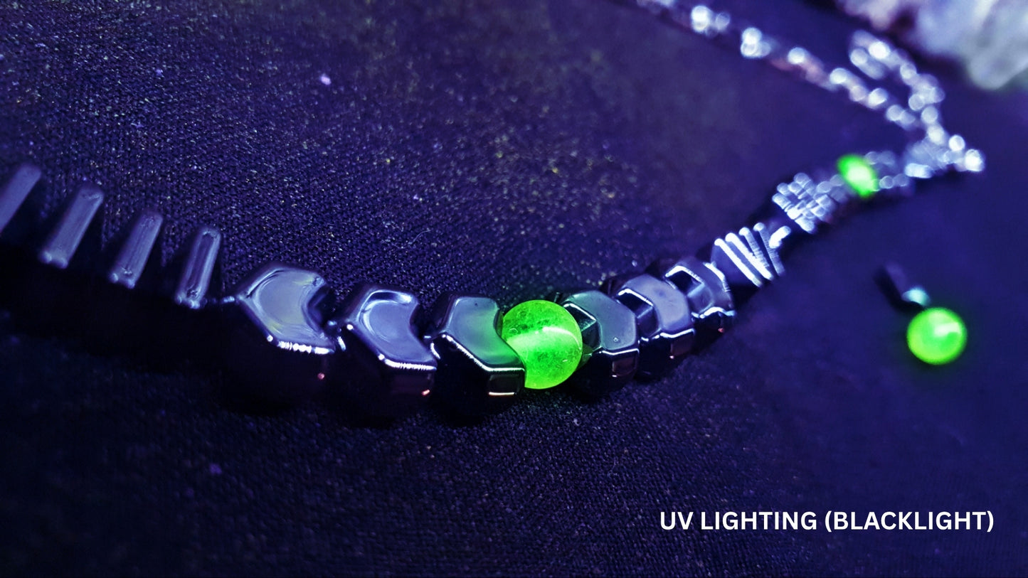 UV BLACKLIGHT LIGHTING CLOSE UO OF Handmade hematite and UV-green bead necklace with half chain design full necklace