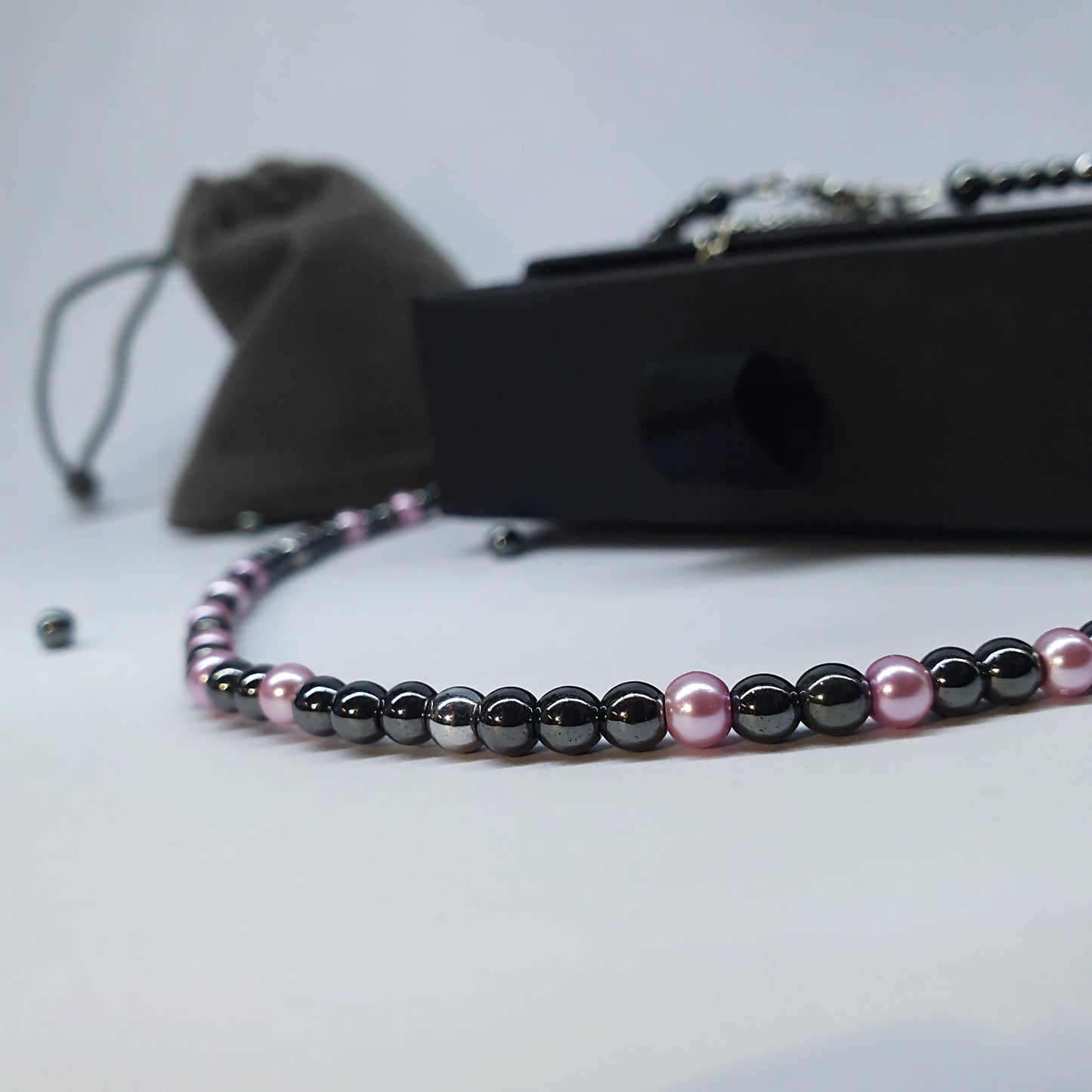 HEMATITE || Pearl Accent Bead Necklace