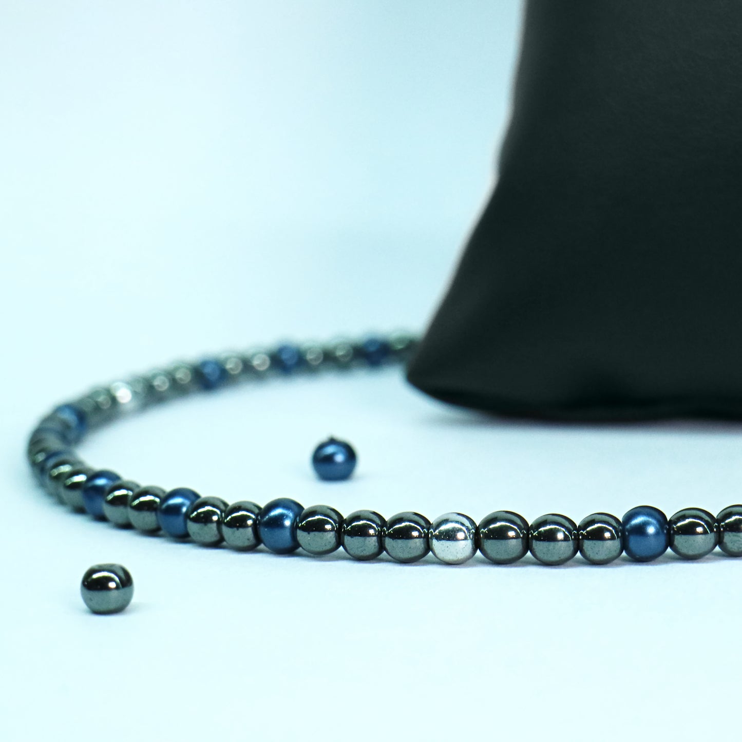 HEMATITE || Pearl Accent Bead Necklace