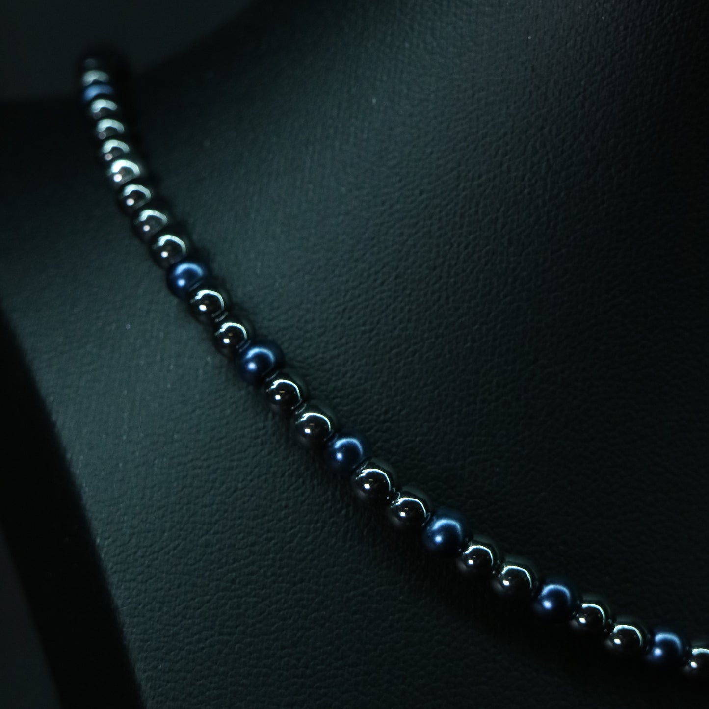 HEMATITE || Pearl Accent Bead Necklace