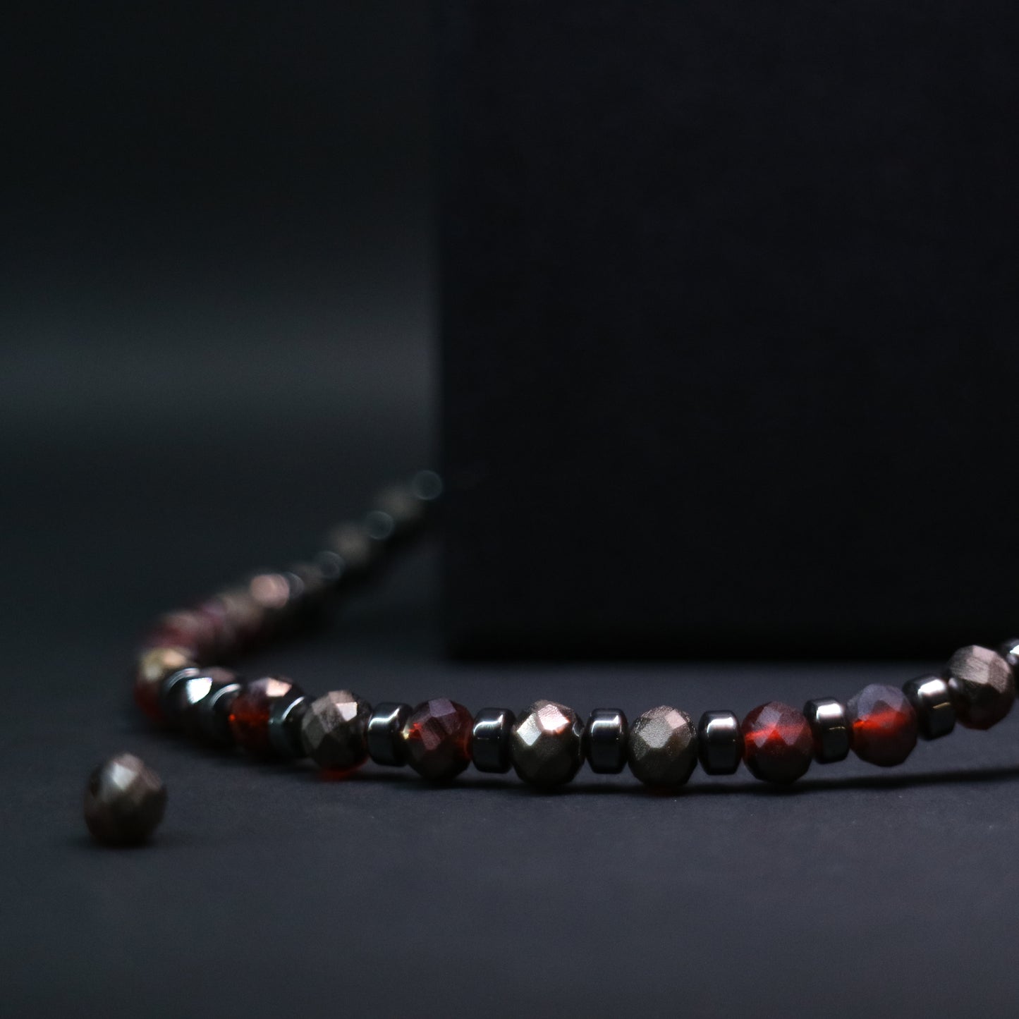 Red-Grey Frost Crystal & Hematite Bead Necklace || Stainless Steel