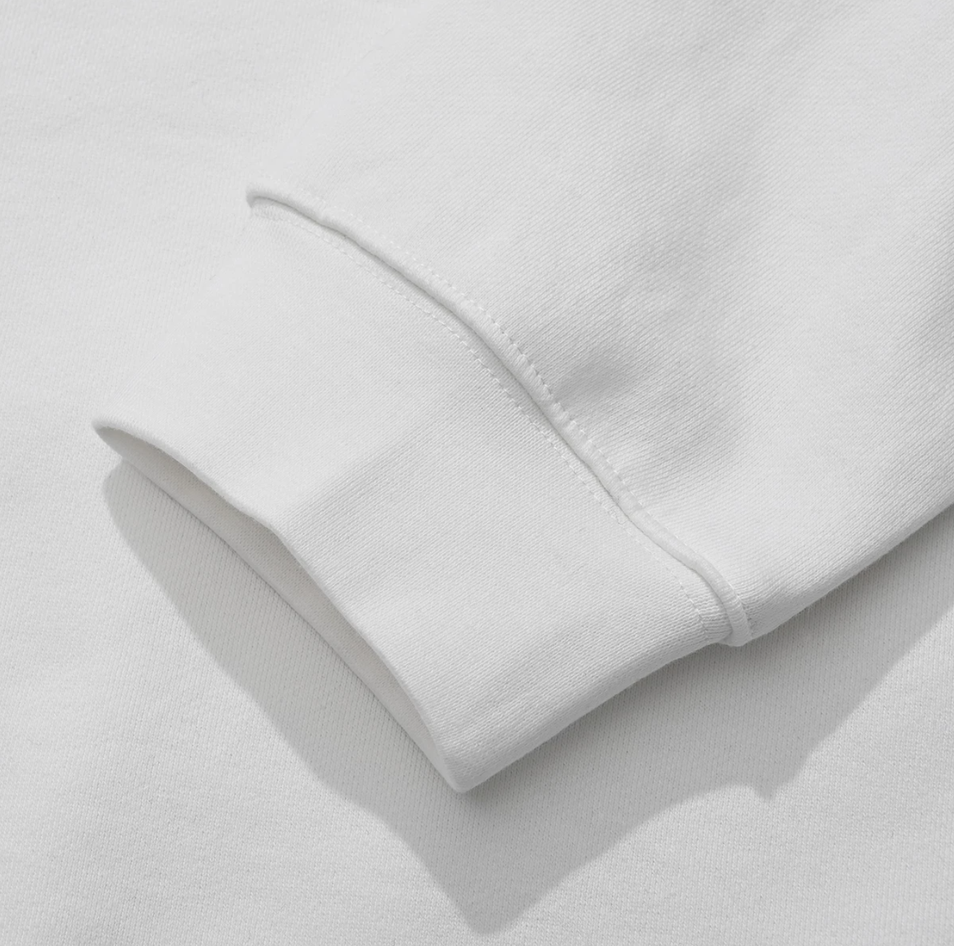 GUY STATUE (BACK PRINT) - Unisex Fleece-lined Sweatshirt